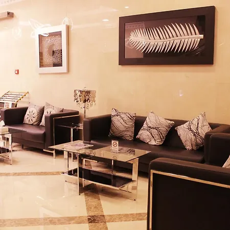Montreal Naif Hotel-2